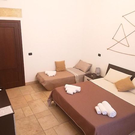B&B La Sorgente برينديسي الغرفة الصورة