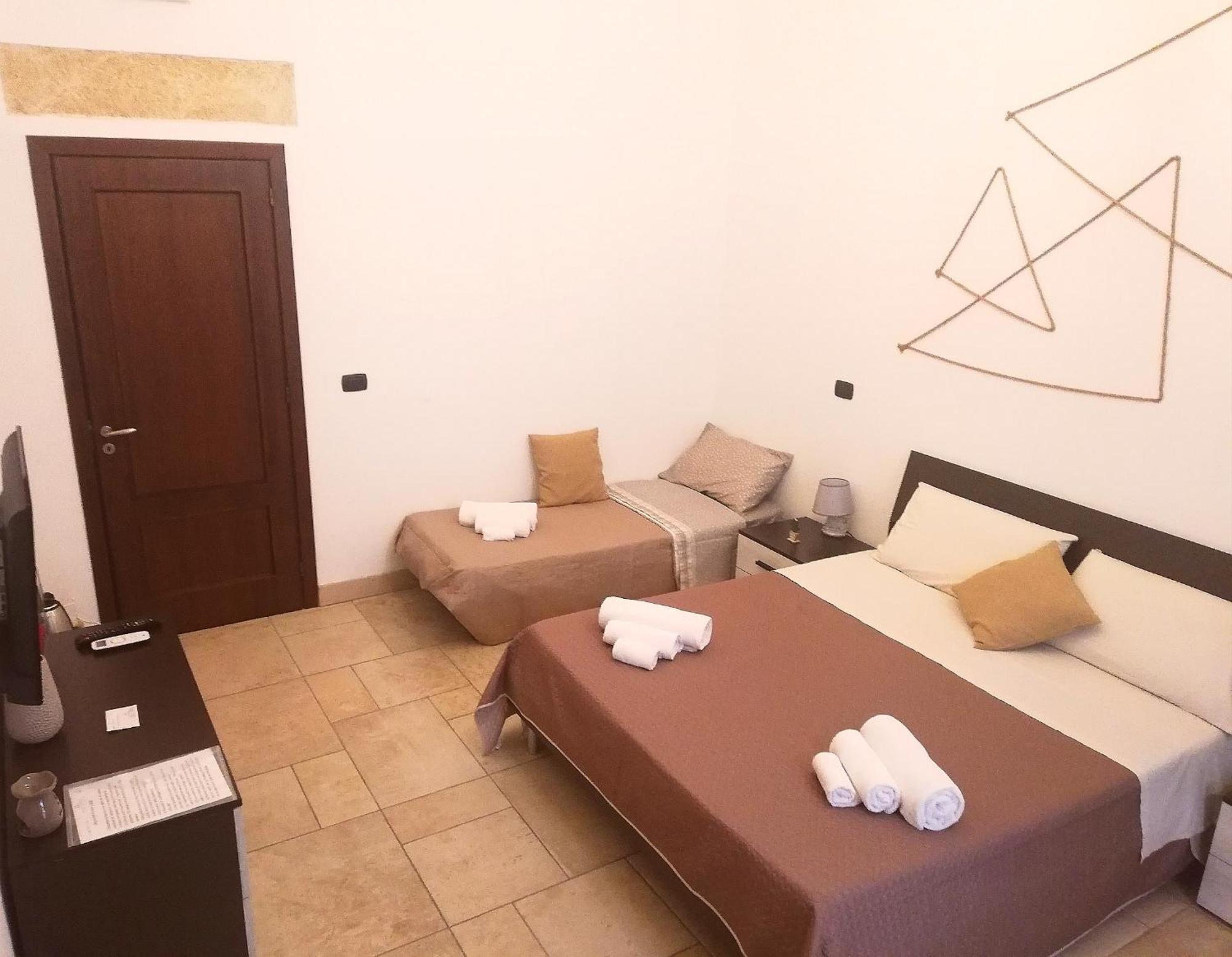 B&B La Sorgente برينديسي الغرفة الصورة